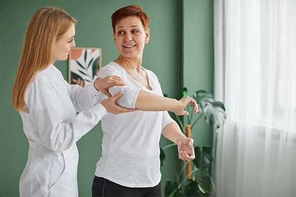 Physical Therapy Experts in St. Louis - Padda institute